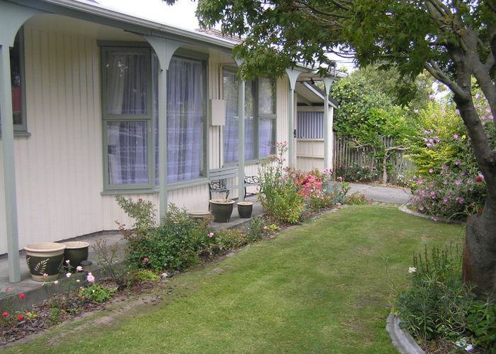  at 2/332 Hills Road, Mairehau, Christchurch