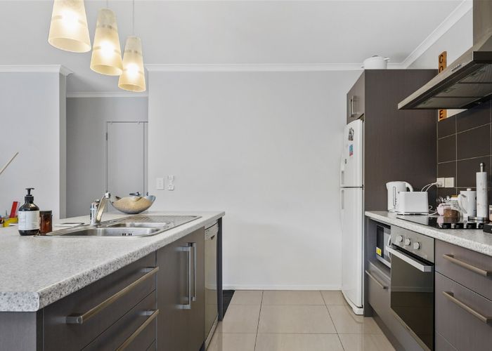  at 75 Borman Road, Huntington, Hamilton