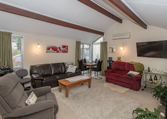  at 4/386 Gloucester ST, TARADALE, NAPIER