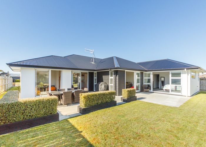 Free property data for 51 Rodeo Drive, Kelvin Grove, Palmerston North