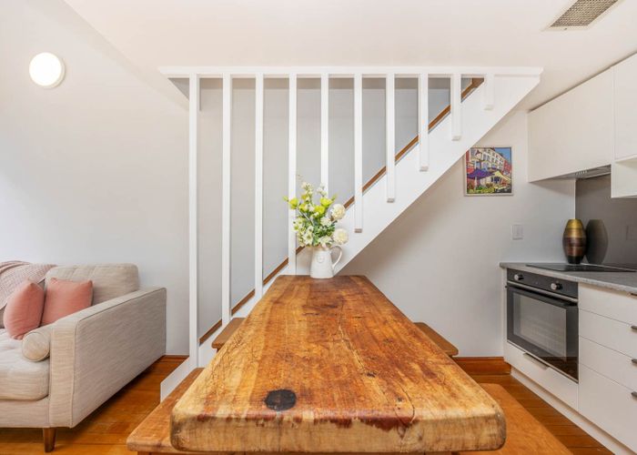  at 2/12 East Street, Newton, Auckland City, Auckland