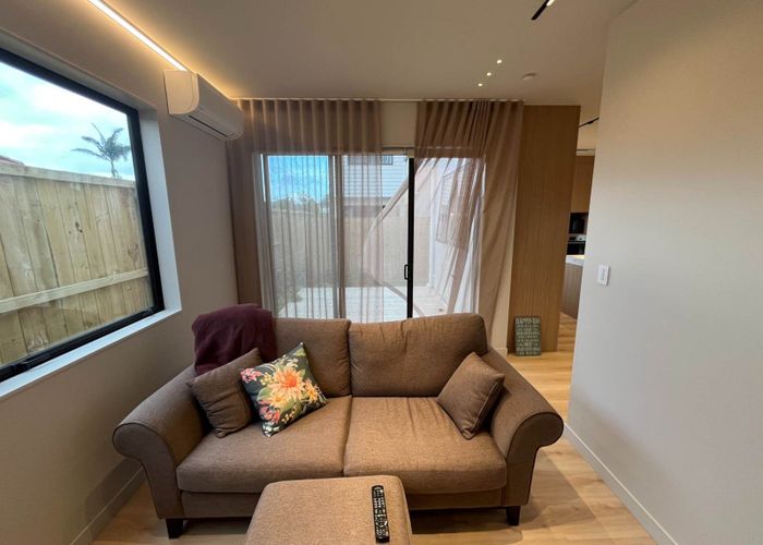  at 2/31 Hamlin Road, Mount Wellington, Auckland City, Auckland