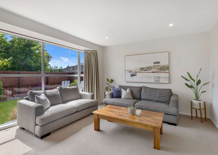  at 1/3 Sawtell Place, Northcote, Christchurch