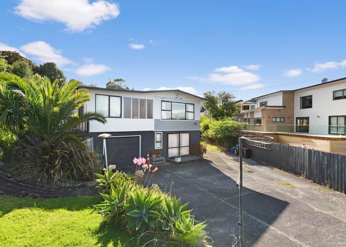  at 120 Whitney Street, New Windsor, Auckland