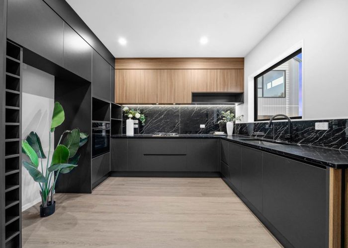  at 17 Quibray Place, Botany Downs, Manukau City, Auckland