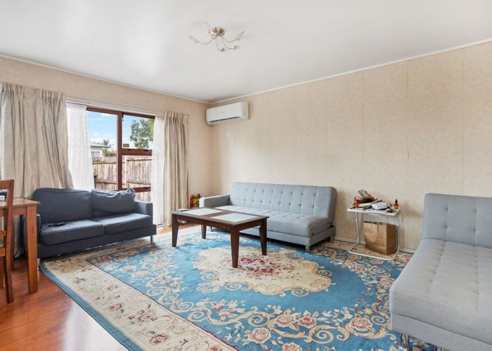  at 2/416 Mount Albert Road, Mount Roskill, Auckland