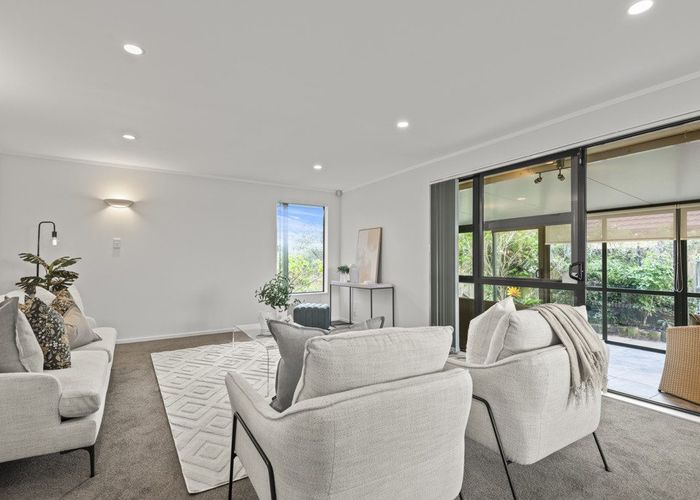  at 38 Logan Way, Kelvin Grove, Palmerston North