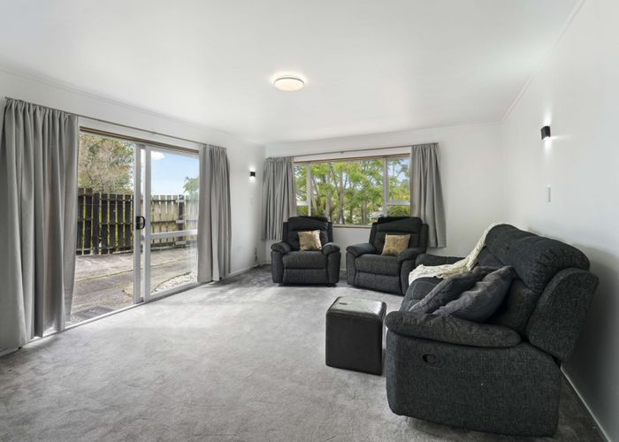 at 2/39C Coronation Road, Hillcrest, North Shore City, Auckland