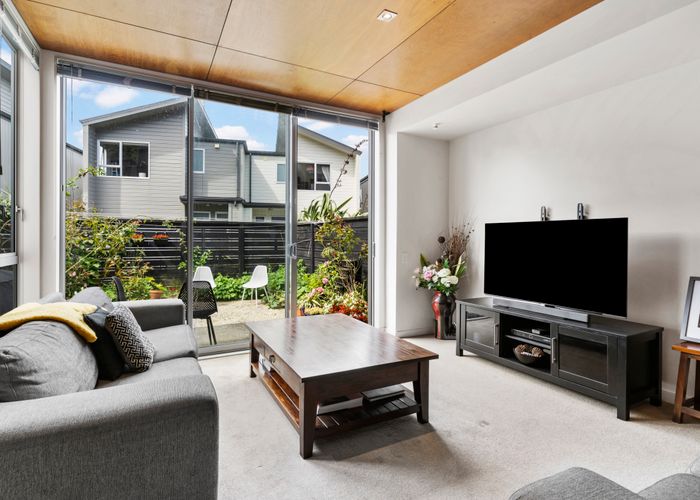  at 3/3 Severn Street, Island Bay, Wellington