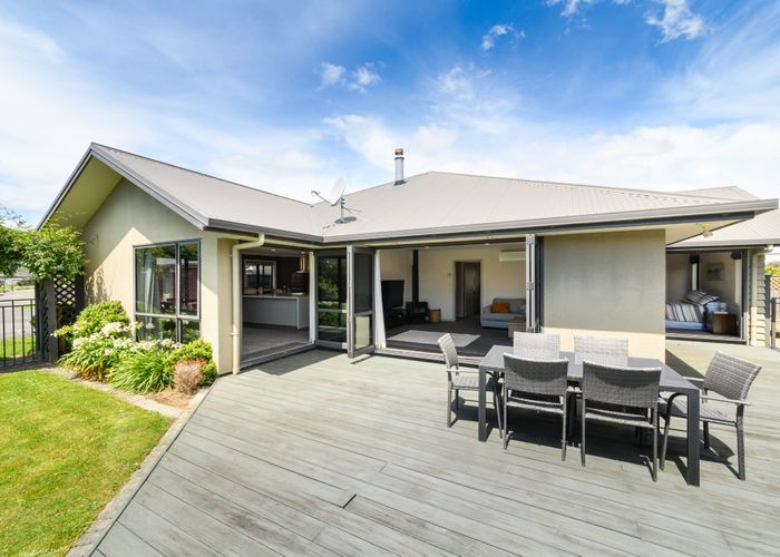  at 57 Chestnut Close, Kelvin Grove, Palmerston North