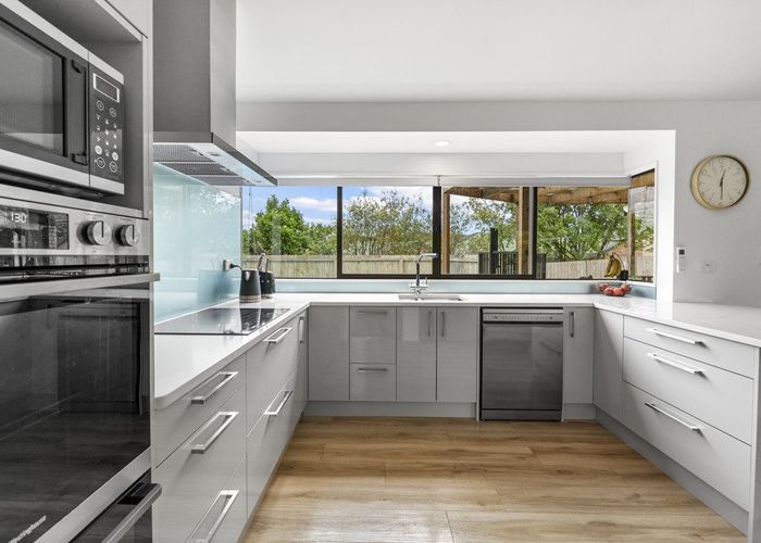  at 7 Sunny Crescent, Huapai, Kumeu