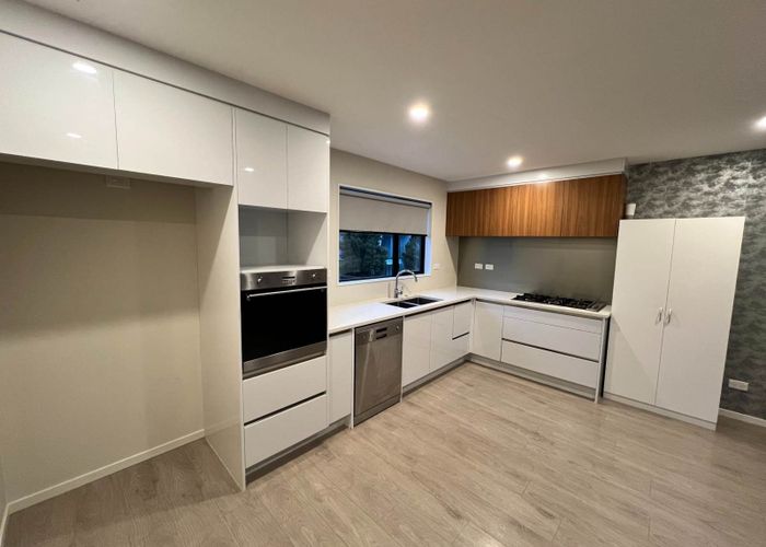 at 12/5 Perekia Street, Albany, North Shore City, Auckland