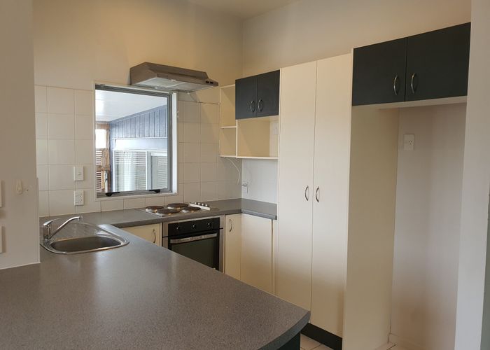  at 18A Totaravale Drive, Totara Vale, North Shore City, Auckland