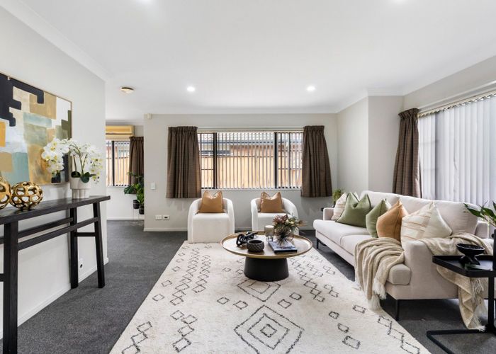  at 33 Croftview Road, Wattle Downs, Manukau City, Auckland