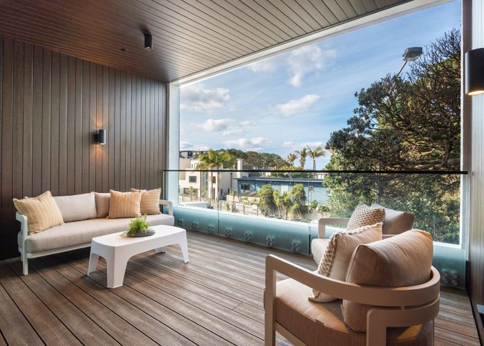  at 6/423-427 Beach Road, Mairangi Bay, North Shore City, Auckland