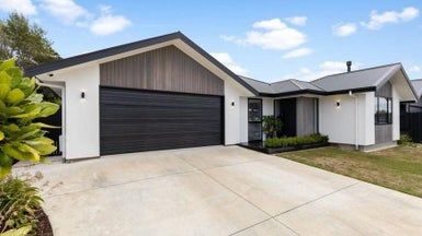  at 43 Coutts Way, Fitzherbert, Palmerston North