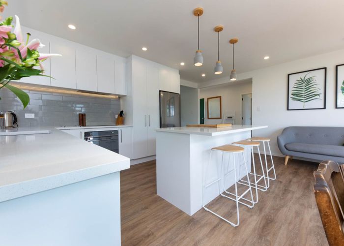  at 60 Fairmount Road, Titirangi, Auckland