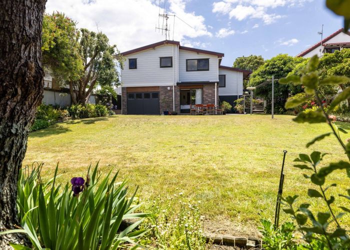  at 32 Karewa Parade, Papamoa, Tauranga, Bay Of Plenty