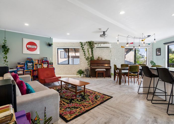  at 43 Holmes Drive South, Massey, Waitakere City, Auckland