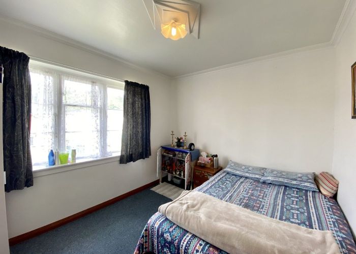  at 87 Whites Line East, Waiwhetu, Lower Hutt, Wellington