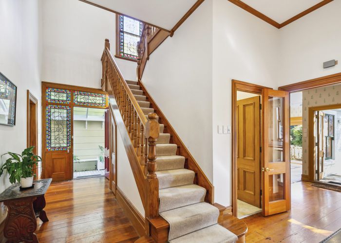  at 4 North Terrace, Kelburn, Wellington
