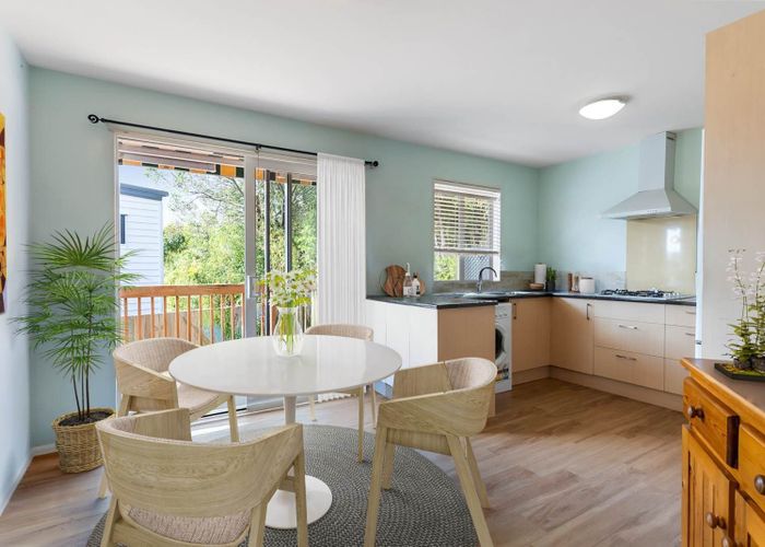  at 2A/42 Deep Creek Road, Torbay, North Shore City, Auckland