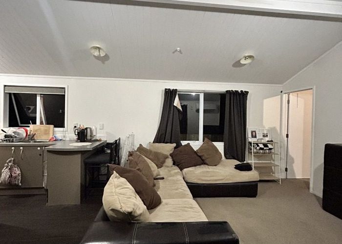  at 11b  Garth Place, Manurewa, Manukau City, Auckland