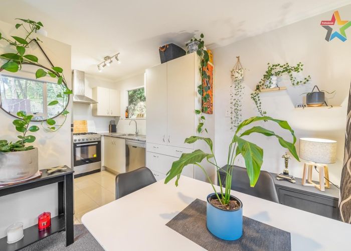  at 4 John Street, Stokes Valley, Lower Hutt