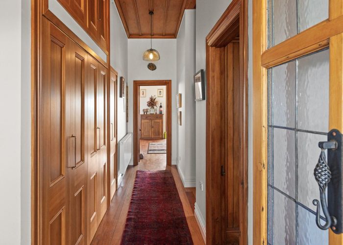  at 1 Roslyn Road, Bluff Hill, Napier