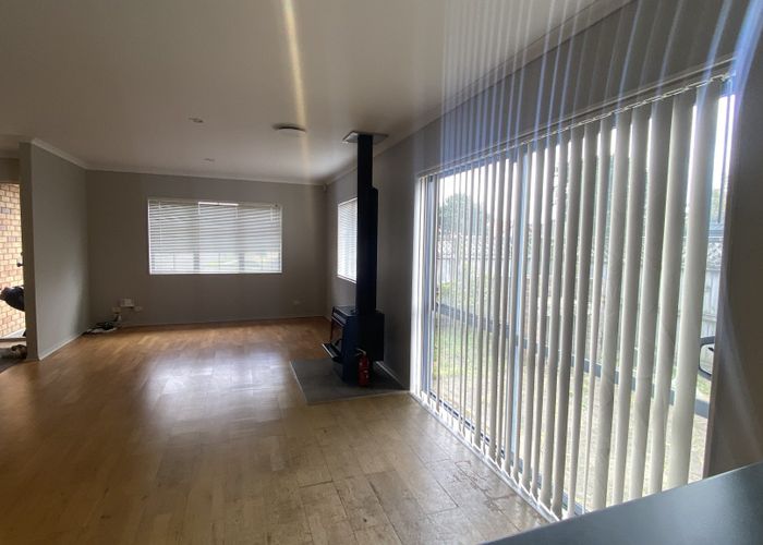  at 73 Espalier Drive, Henderson, Auckland