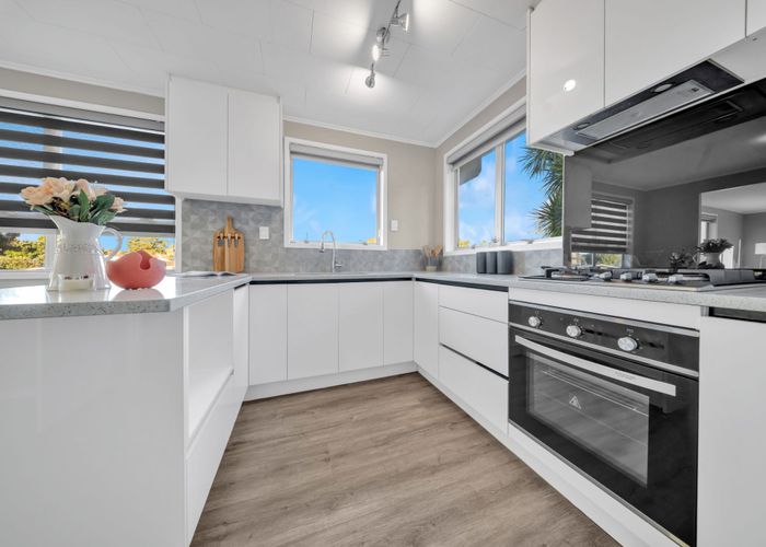  at 3 Innismara Avenue, Manurewa, Manukau City, Auckland