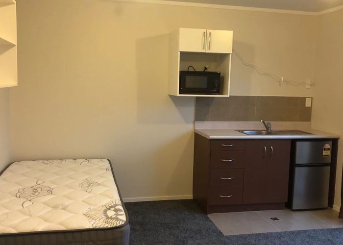  at 10/2 Vine St, Hillcrest, Hamilton, Waikato