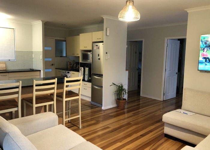  at 2/32 Teal Crescent, Beach Haven, North Shore City, Auckland