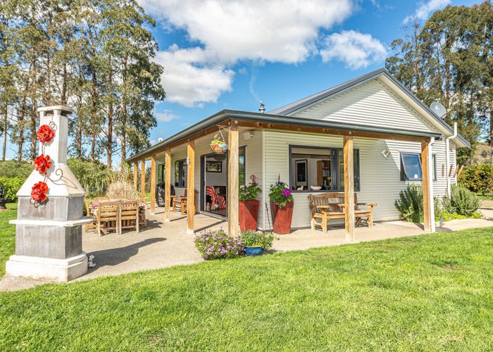  at 394 Kaiwhaiki Road, Kaiwhaiki, Whanganui, Manawatu / Whanganui