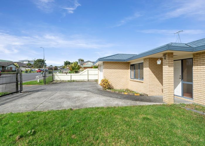  at 10B Falcarragh Crescent, Flat Bush, Manukau City, Auckland