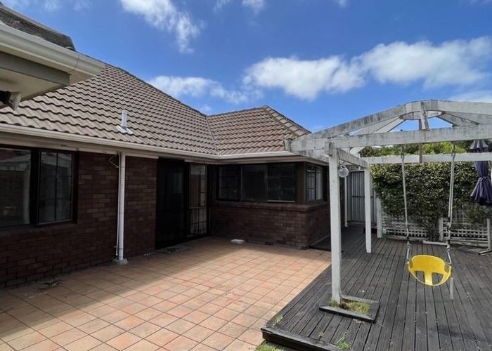  at 6 Monet Grove, West Harbour, Waitakere City, Auckland