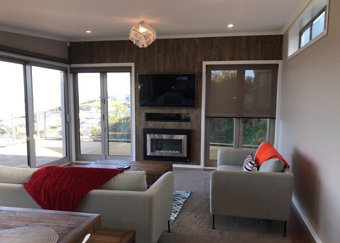  at 6B Sunhaven Drive, Newlands, Wellington, Wellington