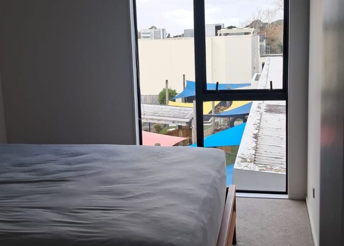  at 20 Mina Way, Browns Bay, North Shore City, Auckland