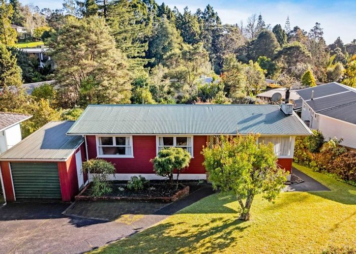  at 27 Daffodil Street, Titirangi, Auckland