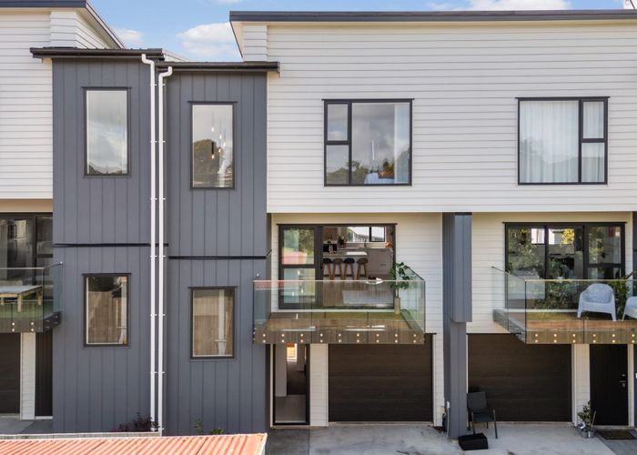  at 16E Brookfield Avenue, Onehunga, Auckland City, Auckland