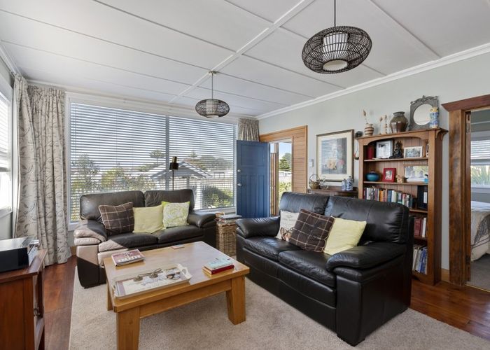  at 7 Barber Street, Foxton Beach, Foxton