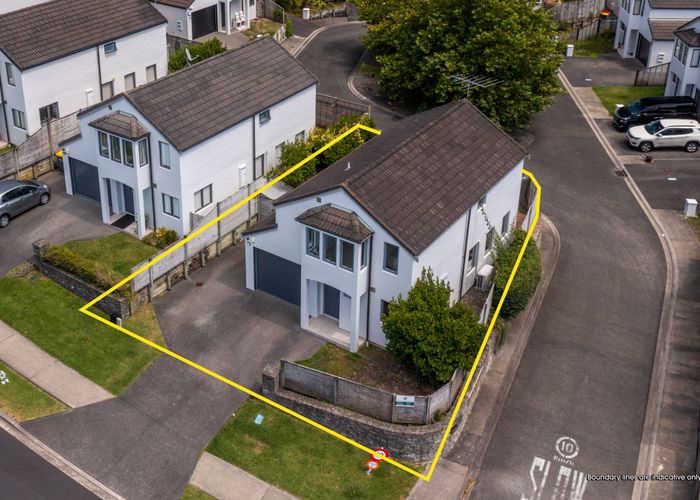  at 15/64 Schnapper Rock Road, Schnapper Rock, North Shore City, Auckland