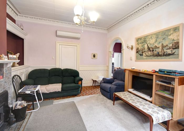  at 84 Queens Drive, Saint Kilda, Dunedin