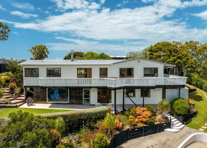  at 11 Fisher Street, Surfdale, Waiheke Island, Auckland