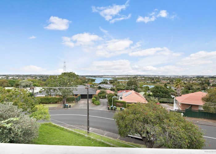  at 60 Hillside Road, Mount Wellington, Auckland