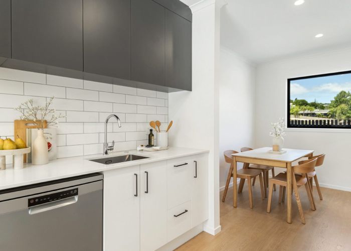  at 9 Ngakete Crescent, Glenfield, North Shore City, Auckland