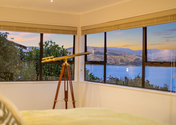  at 33 Oak Avenue, Paremata, Porirua, Wellington