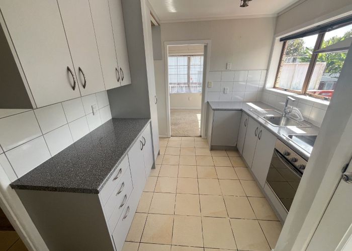  at 12 Fairdale Avenue, Papakura, Papakura, Auckland