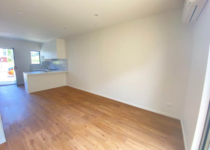  at 1 Creekside Way, Flat Bush, Manukau City, Auckland