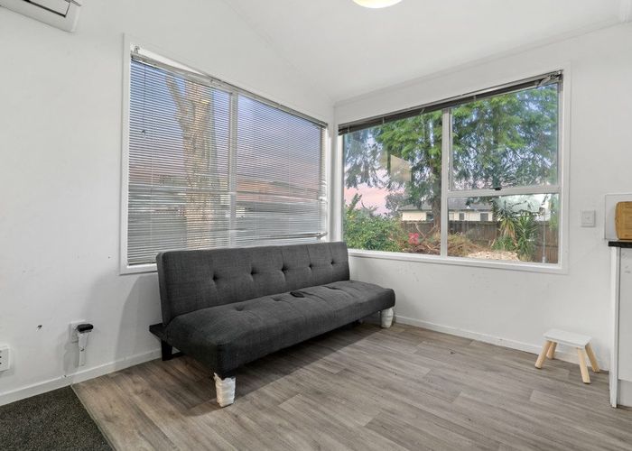  at 43 Sunlands Drive, Manurewa, Manukau City, Auckland